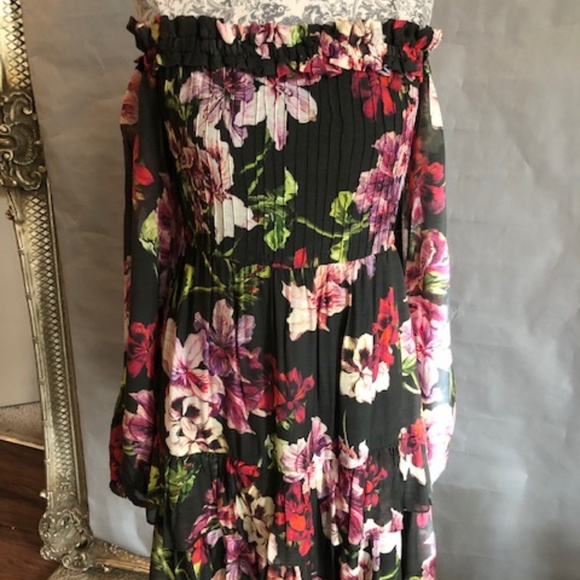 INTERMIX Dresses & Skirts - INTERMIX Black Floral Off-the-Shoulder Dress